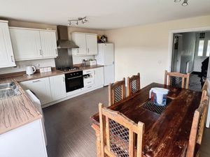 Kitchen dining room- click for photo gallery